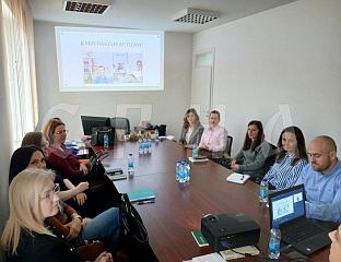 ОСОБАМА СА АУТИЗМОМ ПОТРЕБНО РАЗУМИЈЕВАЊЕ, А НЕ САЖАЉЕЊЕ