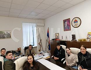 ОПШТИНА И НАЧЕЛНИК КРАЉЕВИЋ ФИНАНСИРАЈУ МАTУРСКО ВЕЧЕ