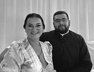 ХУМАНИТАРИАН АППЕАЛ ЛАУНЦХЕД ТО СУППОРТ ЦХИЛДРЕН ОФ ТРАГИЦАЛЛY ДЕЦЕАСЕД ПРИЕСТ АНД ХИС WИФЕ