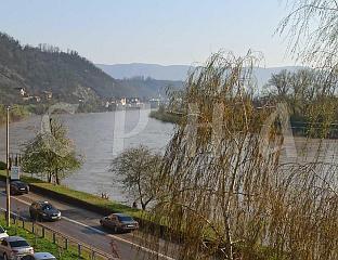 ЗБОГ ПОРАСТА ВОДОСТАЈА ЗАТВОРЕН ПАРКИНГ НА ОБАЛИ ДРИНЕ