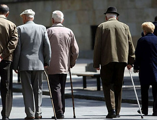 ПОЧЕЛА ИСПЛАТА МАРТОВСКИХ ПЕНЗИЈА