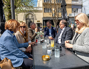 ДОДИК СА ПОШОМ, ВУЧКОВИЋЕВОМ И САРАДНИЦИМА