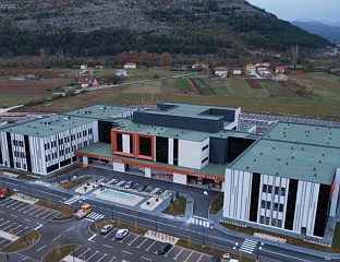 ПЕTОРО ПОВРИЈЕЂЕНО У УДЕСУ ЗБРИНУТО У ТРЕБИЊСКОЈ БОЛНИЦИ