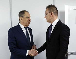 ЛАВРОВ: СА СИЈАРТОМ САМ РАЗГОВАРАО О ПОЛОЖАЈУ МАЊИНА У УКРАЈИНИ