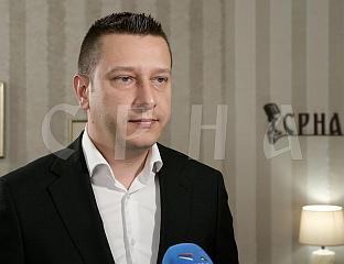 ГОГАНОВИЋ ПОРУЧИО ХЕЛЕЗУ: ПРИПРЕМИТЕ СЕ ЗА НОВЕ УСПЈЕХЕ СРПСКЕ НА МЕЂУНАРОДНОМ ПЛАНУ, ЗАХВАЉУЈУЋИ ПРЕДСЈЕДНИКУ ДОДИКУ