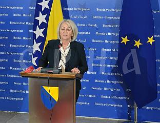 КРИШТОВА УКАЗАЛА НА ОБАВЕЗУ УСВАЈАЊА ФИСКАЛНОГ ОКВИРА И БУЏЕТА ИНСТИТУЦИЈА