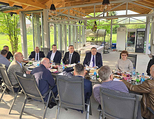 AFTER TALKS WITH BUSINESS LEADERS, DODIK SAYS BEST TIME IS AHEAD OF SRPSKA