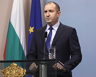 РАДЕВ ПОЗВАО НА ОБНАВЉАЊЕ ДИЈАЛОГА СА МОСКВОМ