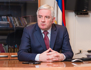 ВУЧУРОВИЋ: ГРЛИЋ РАДМАН ВРИЈЕЂА ЖРТВЕ ГЕНОЦИДА У ЈАСЕНОВЦУ, МАУТХАУЗЕНУ И ДАХАУ