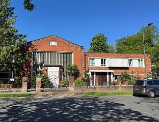 ТИНЕЈЏЕР ОПТУЖЕН ЗА ПОДМЕТАЊЕ ПОЖАРА У СИНАГОГИ