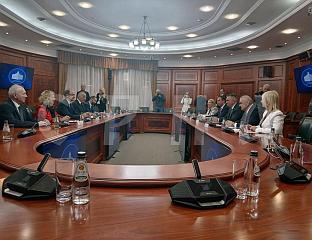 МИНИЋ РАЗГОВАРА СА МАЦУТОМ У БЕОГРАДУ