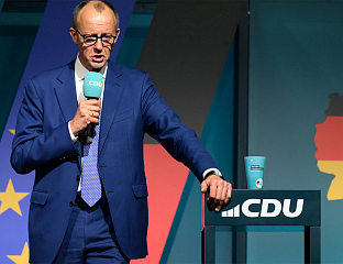 МЕРЦ: БРИСЕЛ МОРА ДА ПРЕИСПИТА ПРИОРИТЕТЕ И СМАЊИ ТРОШЕЊЕ