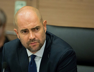 ПРЕДСЈЕДНИК КНЕСЕТА УПУТИО САУЧЕШЋЕ ДОДИКУ: НЕКА УСПОМЕНА НА МАЈКУ БУДЕ ИЗВОР СНАГЕ