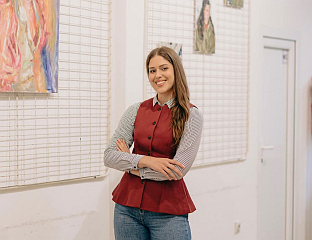 ОТВОРЕНА ПРВА САМОСТАЛНА ИЗЛОЖБА МИЛИЦЕ ВРХОВАЦ