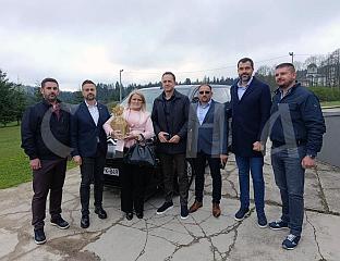 ШКОЛА У СИТНИЦИ ДОБИЛА КОМБИ ЗА ПРЕВОЗ УЧЕНИКА