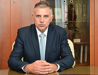 ГОЛУБОВИЋ: УЛАЖЕМО МИЛИОНЕ У РЕКОНСТРУКЦИЈУ ШКОЛА У ДЕРВЕНТИ