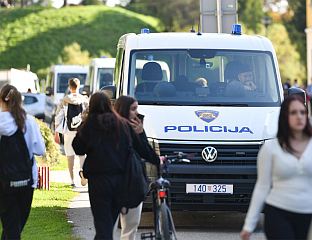 ЈЕДНОСМЈЕСЕЧНИ ПРИТВОР МАЛОЉЕТНИКУ ОСУМЊИЧЕНОМ ЗА ТЕРОРИЗАМ