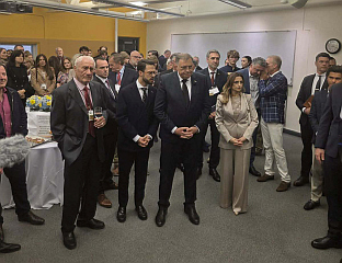 DODIK ARRIVES AT JUDSON UNIVERSITY TO RECEIVE AWARD