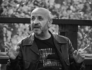 СУТРА У БИЈЕЉИНИ САХРАНА  ДУГОГОДИШЊЕГ  НОВИНАРА СРНЕ ДАРКА ТЕРЗИЋА