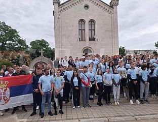 ВИШЕ ОД 300 ХОДОЧАСНИКА КРЕНУЛО НА ХОДОЧАШЋЕ ДО ОСTРОГА