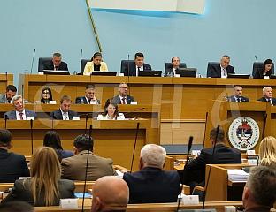 У НАСТАВКУ О ИЗБОРУ ПРЕДСЈЕДНИКА И СУДИЈА УСТАВНОГ СУДА