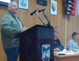 ШЕФ КЛУБА СДА ИЗАЗВАО ИНЦИДЕНТ НА СЈЕДНИЦИ ПОЗИВИМА НА НАСИЉЕ