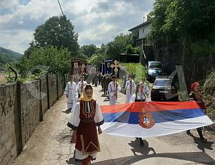 ХРАМ СВЕТОГ НИКОЛЕ И ФОЧА ПРОСЛАВИЛИ КРСНУ СЛАВУ