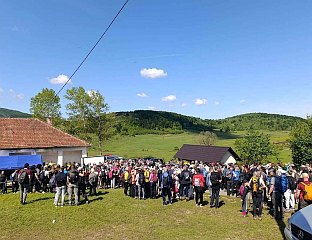 AMONG MORE THAN 500 HIKERS ON MANJAČA, A 91-YEAR-OLD PARTICIPANT AS WELL