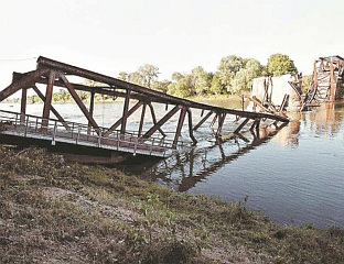 ALLIANCE AIRCRAFT KILLED CIVILIANS ON BRIDGE NEAR VARVARIN
