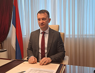 МАРИЧИЋ: ПРИЧАМА О ЦИВИЛНОМ РОКУ СТАНИВУКОВИЋ ЗАТАШКАВА БРОЈНЕ АФЕРЕ