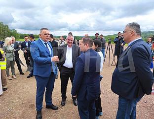 МИНИЋ И СТЕВАНОВИЋ ПОСЈЕТИЛИ ГРАДИЛИШТЕ НА АУТО-ПУТУ БАЊАЛУКА-ПРИЈЕДОР