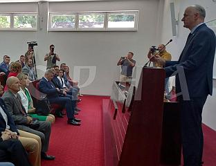 ГАЈАНИН: СРПСКА СЕ УСПЈЕШНО РАЗВИЈА ЗАХВАЉУЈУЋИ ИНСТИТУЦИЈАМА