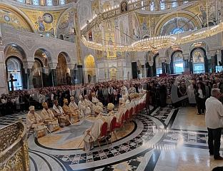 LARGE NUMBER OF BELIEVERS ATTEND DIVINE LITURGY OVER FAREWELL TO THE HOLY GIRDLE; STEVANDIĆ ALSO PRESENT