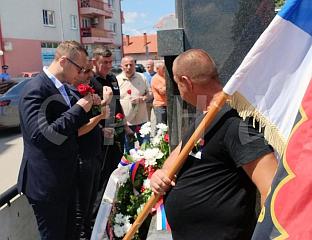 САВИЋ: ЈОШ РАЂАЈУ МАЈКЕ ПАТРИОТЕ КОЈИ ЗНАЈУ КАКО СЕ ВОЛИ И БРАНИ СРПСКА