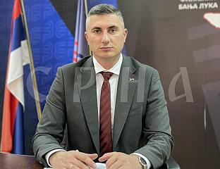 ШКИПИНА: НАЧЕЛНИК ИСТОЧНЕ ИЛИЏЕ ПОЛИТИЧКИМ ОПТУЖБАМА ПРИКРИВА ПРОБЛЕМЕ У СДС-у И СОПСТВЕНЕ ПОЛИТИЧКЕ ПРОМАШАЈЕ