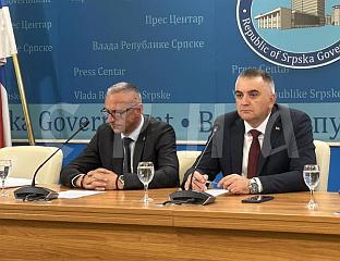 МИНИЋ: СТЕВАНОВИЋ ЗАДУЖЕН ДА РАЗГОВАРА СА РАДНИЦИМА "ЖЕЉЕЗНИЦА"