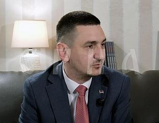 ТЕШИЋ: ГРАЂАНЕ СРПСКЕ ЗАНИМА ЊЕН НАПРЕДАК, А НЕ СТАЛНА ПОРЕЂЕЊА СА ФБиХ КАКО ТО РАДИ БН ТВ