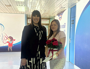 VEKIĆ VISITS SLAĐANA SIMIDŽIJA, FIRST DIALYSIS PATIENT IN SRPSKA TO BECOME A MOTHER