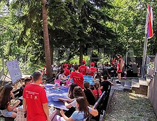 СВЕTОСАВСКИ ОМЛАДИНСКИ КАМП НА ОЗРЕНУ ПОСЈЕТИЛИ МЛАДИ ИЗ ЗУБИНОГ ПОТОКА