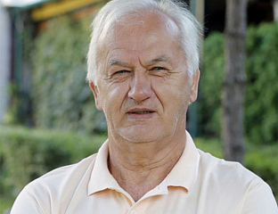 ГОЛАЦ: ТРКА ЗА ПРОФИТОМ ФУДБАЛ ПРЕТВАРА У КОМЕДИЈУ