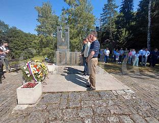 MEMORIAL SERVICE FOR 99 SERB SOLDIERS HELD