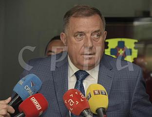 СРПСКА ЈЕ СВЕТИЊА И ТРЕБА ЈЕ УЧИНИТИ МИТОМ