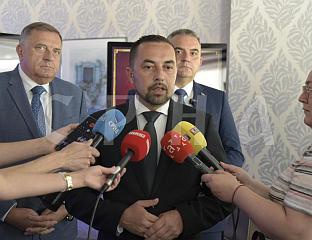 ЗАХВАЛНОСТ НА ПОДРШЦИ ДОДИКУ И МИНИЋУ