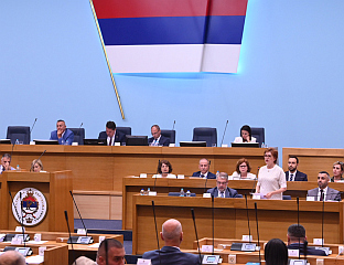 ВИДОВИЋ: ПРЕДЛОЖЕНО ПОВЕЋАЊЕ ПЛАТА БУЏЕТСКИМ КОРИСНИЦИМА ОД ПЕТ ОДСТО ОД 1. АВГУСТА