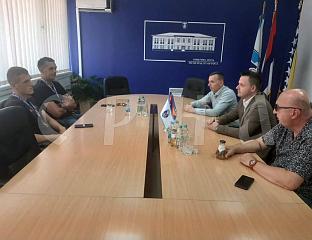 НОВЧАНА НАГРАДА ЗА ЗЛАТНЕ ТЕНИСЕРЕ, У ПЛАНУ ГРАДЊА ЗАТВОРЕНОГ ТЕРЕНА