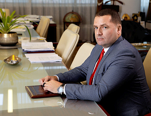 СТАНКОВИЋ: СРПСКА РАСПОЛАЖЕ СВОЈОМ ИМОВИНОМ У ПУНОМ ОБИМУ И КАПАЦИТЕТУ