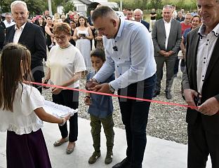 МИНИЋ И ДРАГОСАВЉЕВИЋ ОТВОРИЛИ НОВИ ДРУШТВЕНИ ДОМ У СРЂЕВИЋИМА