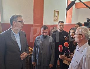 ВУЧИЋ ЗАХВАЛИО СРБИМА НА КУПРЕСУ  И ПОРУЧИО ДА ЋЕ  ДОЋИ  ПОНОВО
