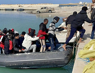 СПАСЕНО 157 МИГРАНАТА
