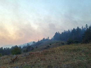 БРОЋЕТА: СРПСКО ПОВРАТНИЧКО СЕЛО ТРУБАР У ОПАСНОСТИ ОД ВАТРЕНЕ СТИХИЈЕ
